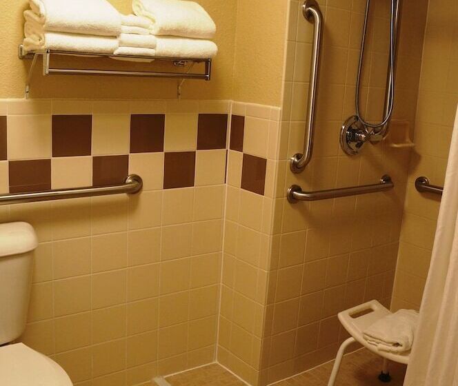 فندق Americinn By Wyndham Anamosa