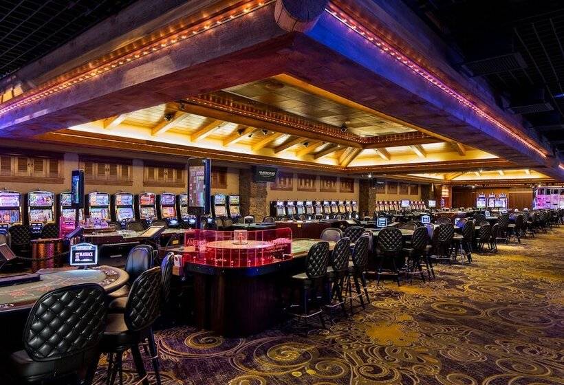 فندق Ameristar Casino Black Hawk