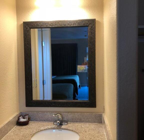 ホテル Arroyo Village Inn