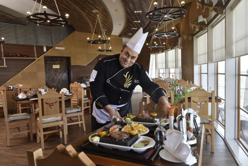 فندق Awaliv International