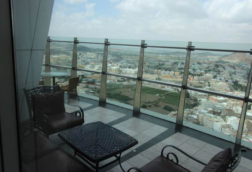 فندق Awaliv International