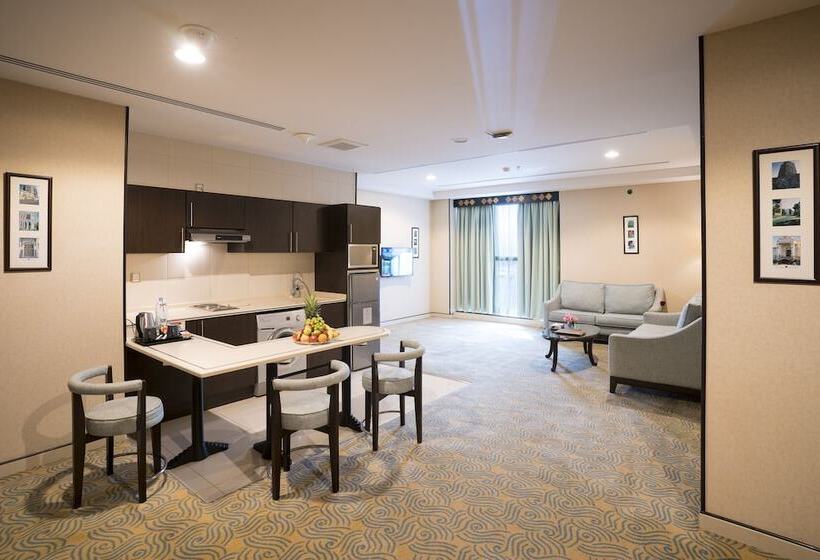 فندق Awaliv International