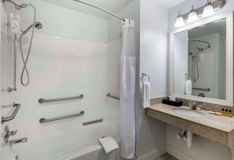 فندق Best Western Plus Midamerica