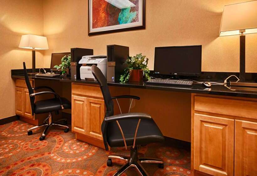 فندق Best Western Plus Pontoon Beach