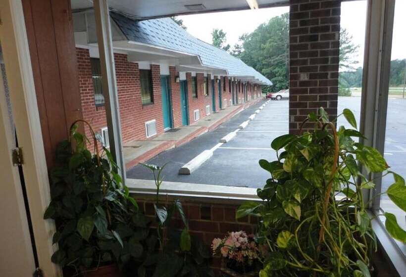 ホテル Budget Inn Franklinton