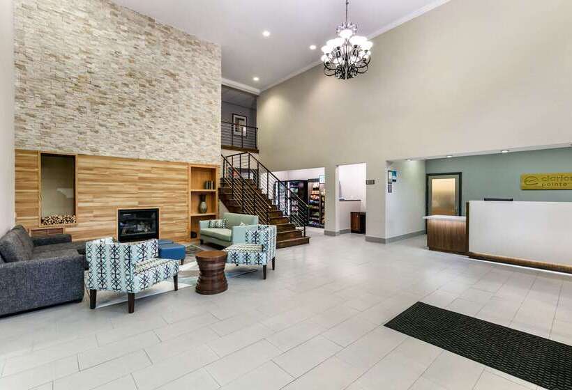 ホテル Clarion Pointe Columbusbradley Park