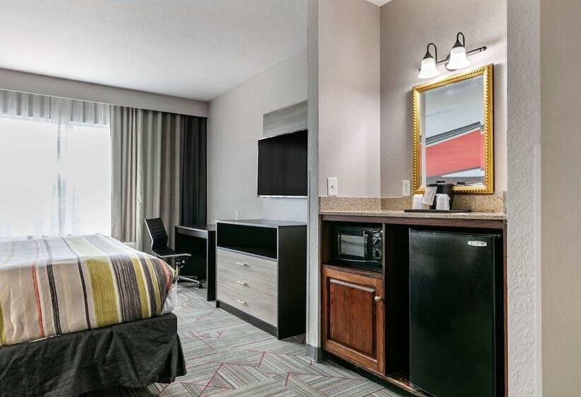 ホテル Clarion Pointe Columbusbradley Park