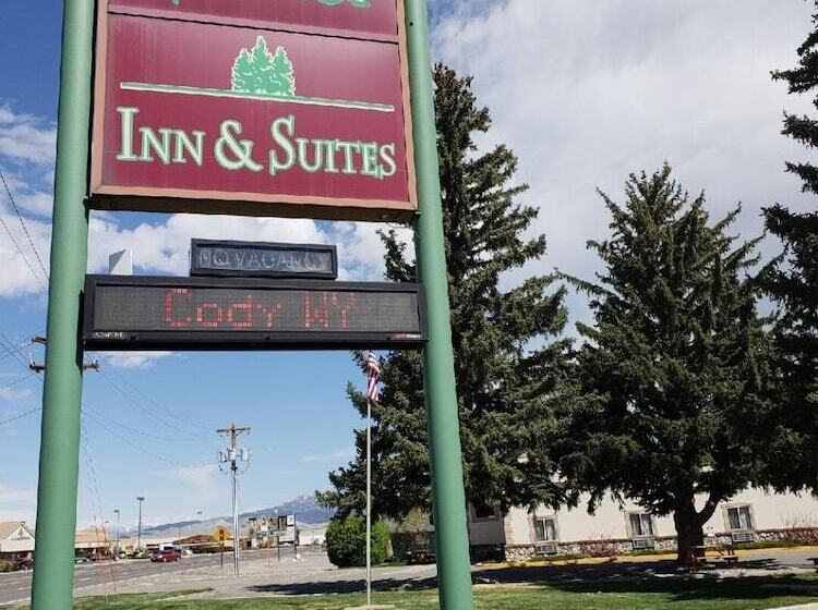 فندق Cody Legacy Inn & Suites