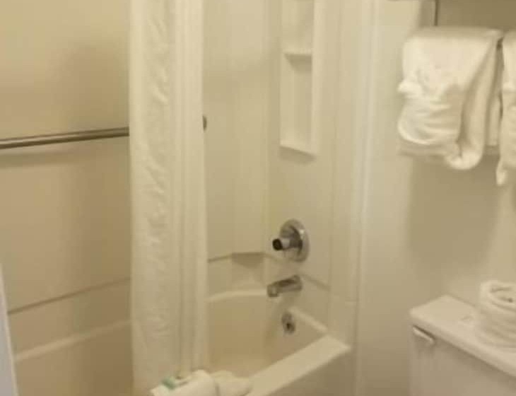 فندق Cody Legacy Inn & Suites