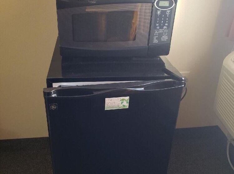 فندق Cody Legacy Inn & Suites