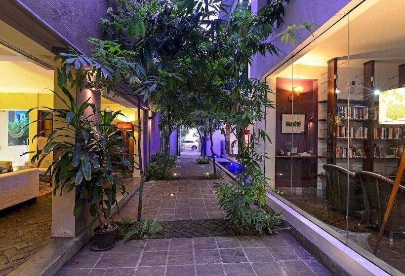 Colombo Court Hotel & Spa