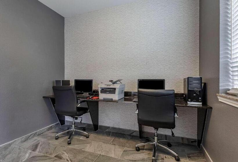 ホテル Comfort Inn & Suites Gatesville Near Fort Cavazos