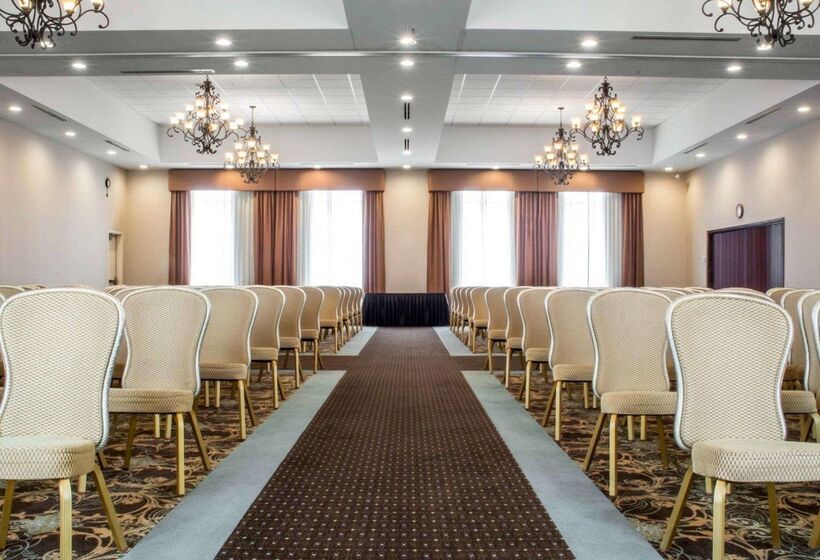 Отель Cicero Grand