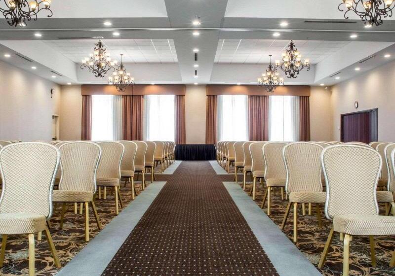 Отель Cicero Grand