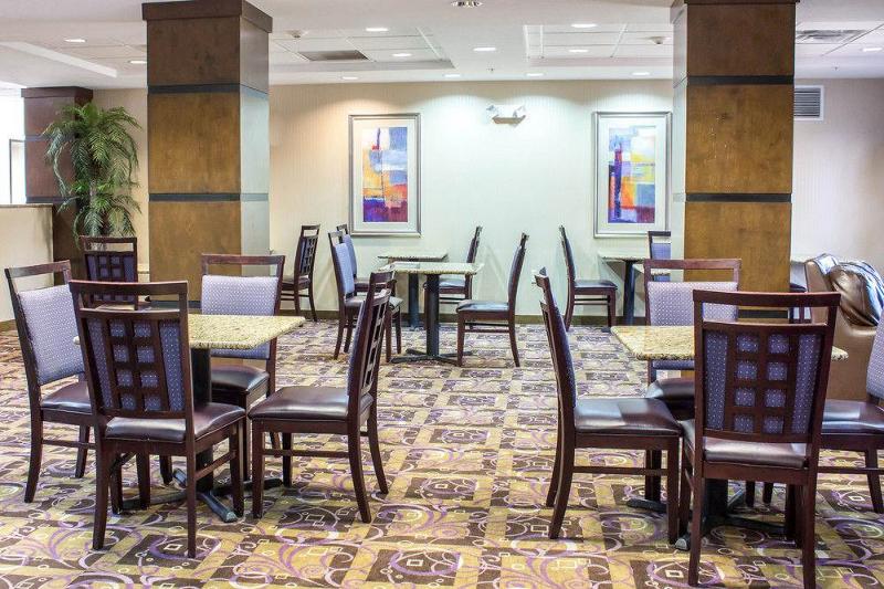 酒店 Comfort Suites