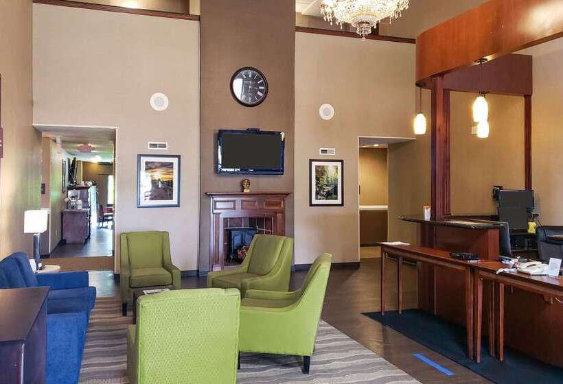 فندق Comfort Suites South Point  Huntington