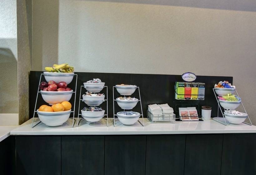 ホテル Comfort Suites Waco North  Near University Area