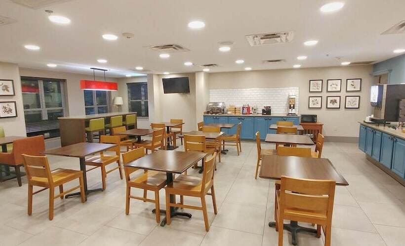 فندق Country Inn & Suites By Radisson, Chambersburg, Pa