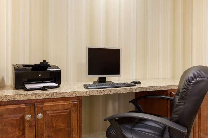 בית מלון כפרי Country Inn & Suites By Radisson, Doswell Kings Dominion , Va