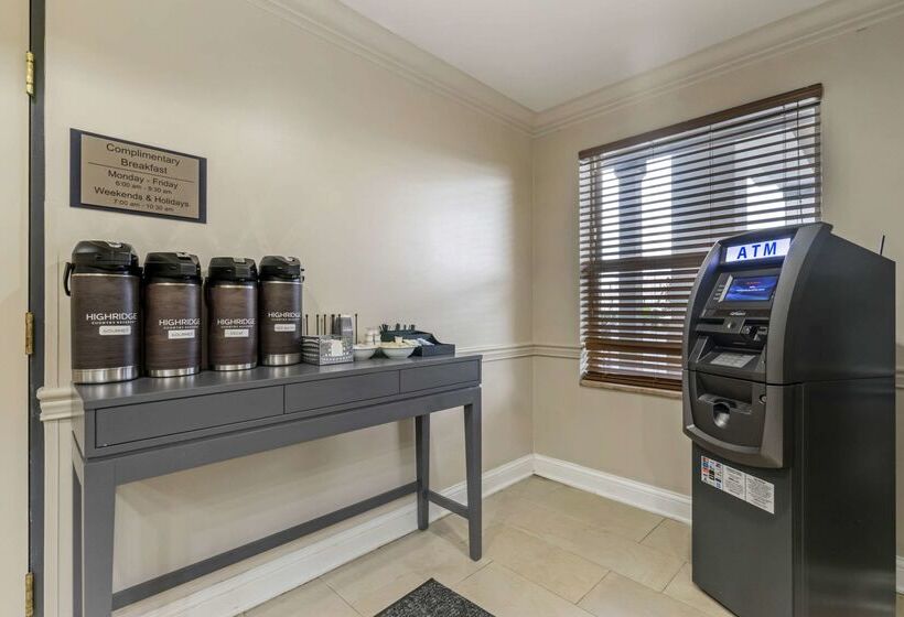 Отель Country Inn & Suites By Radisson, Tampa Airport North, Fl