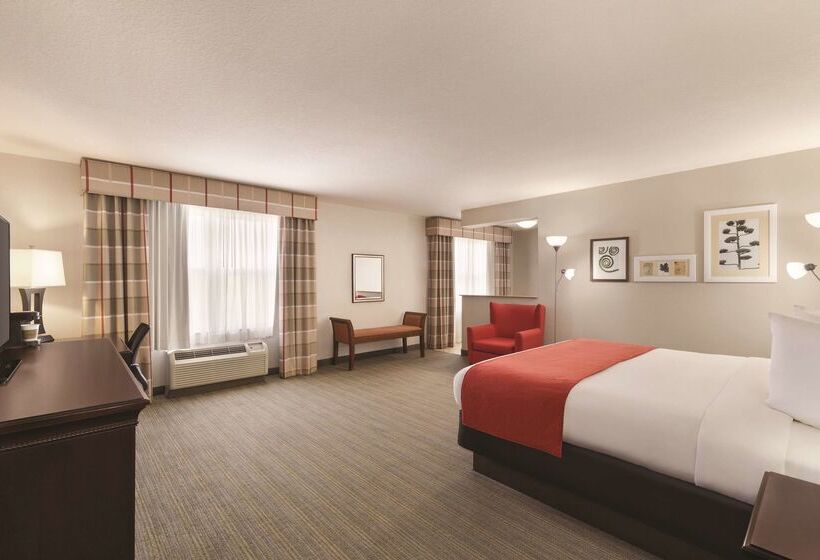 Отель Country Inn & Suites By Radisson, Tampa Airport North, Fl