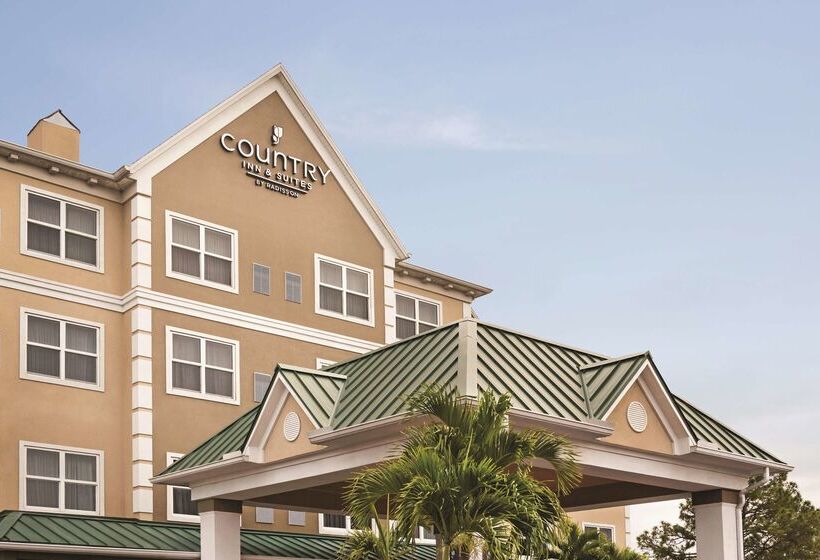 Отель Country Inn & Suites By Radisson, Tampa Airport North, Fl
