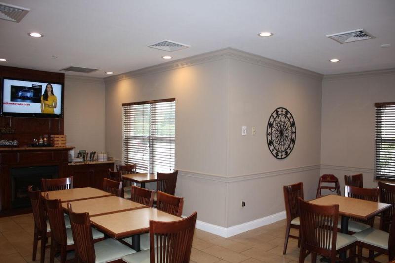 Отель Country Inn & Suites By Radisson, Tampa Airport North, Fl