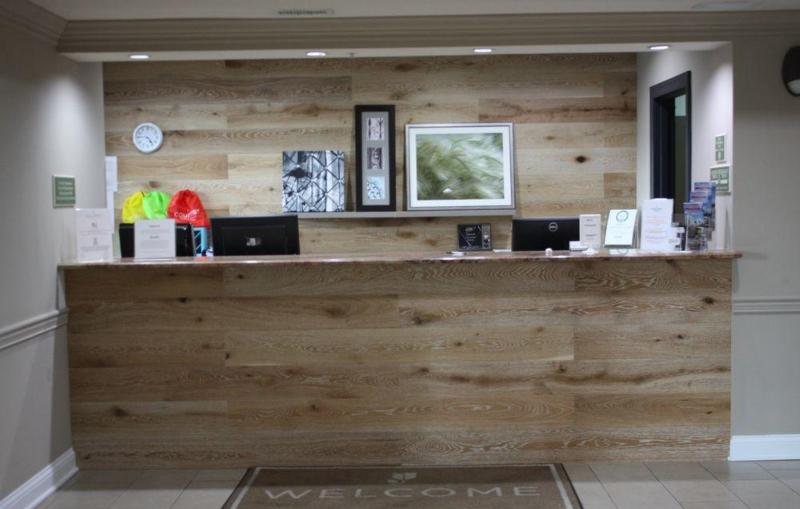 Отель Country Inn & Suites By Radisson, Tampa Airport North, Fl