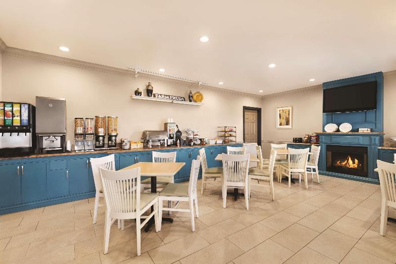 Отель Country Inn & Suites By Radisson, Tampa Airport North, Fl