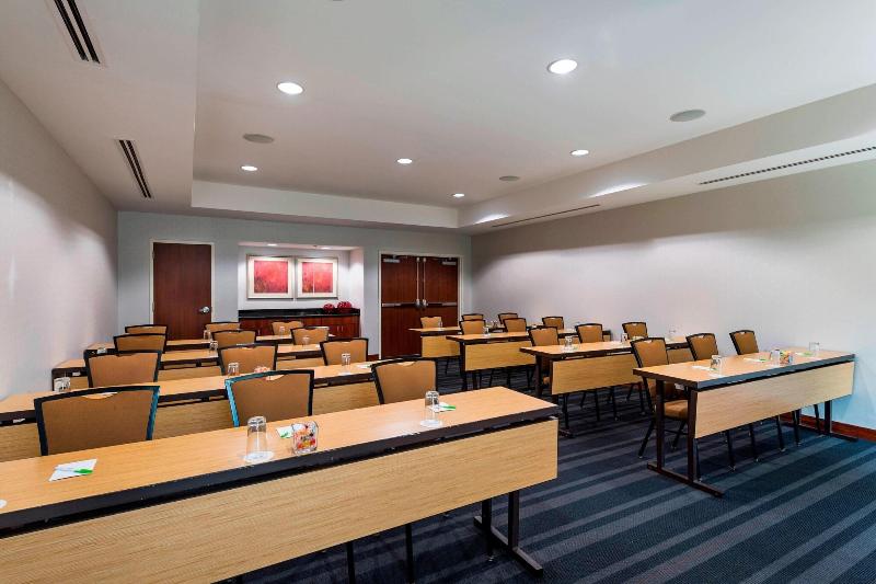 בית מלון כפרי Courtyard By Marriott Atlanta Buford Mall Of Georgia