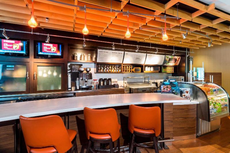 فندق Courtyard By Marriott Atlanta Buford Mall Of Georgia