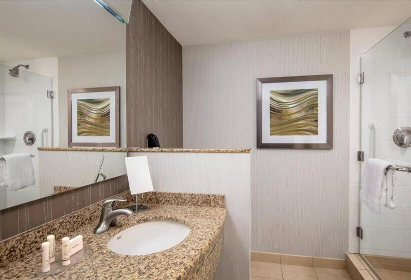 هتل Courtyard By Marriott Dallas Allen At Allen Event Center