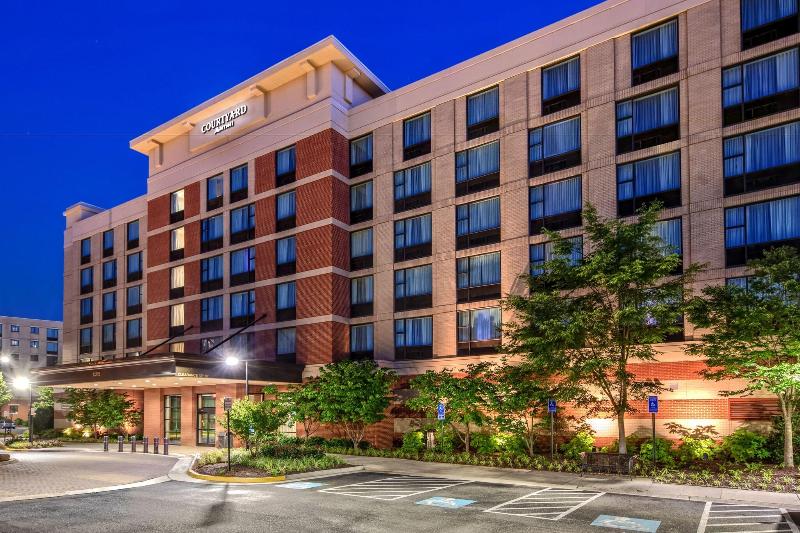 Отель Courtyard By Marriott Dulles Airport Herndon