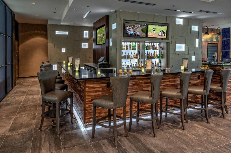 Отель Courtyard By Marriott Dulles Airport Herndon