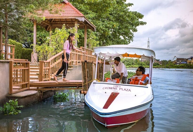 ホテル Crowne Plaza Kochi, An Ihg