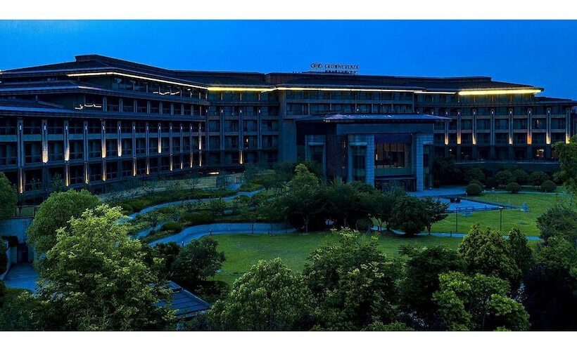 فندق Crowne Plaza Xuzhou Dalong Lake, An Ihg