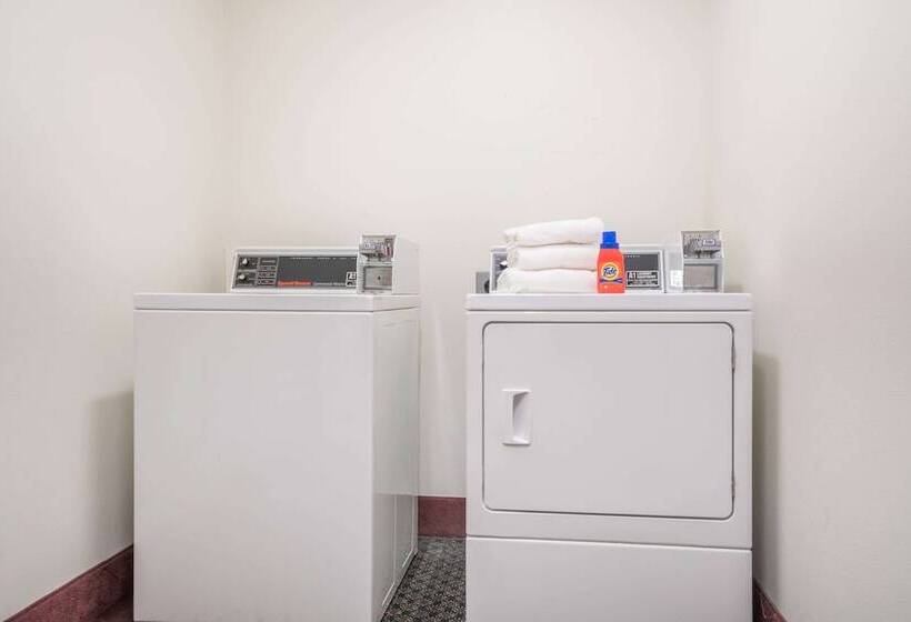 فندق Days Inn By Wyndham Fargo/casselton