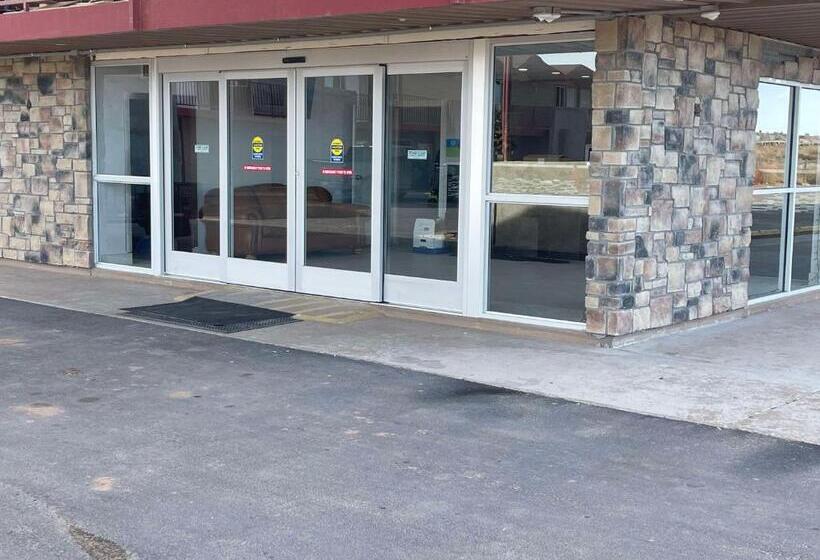 فندق Surestay By Best Western Chambers Petrified Forest