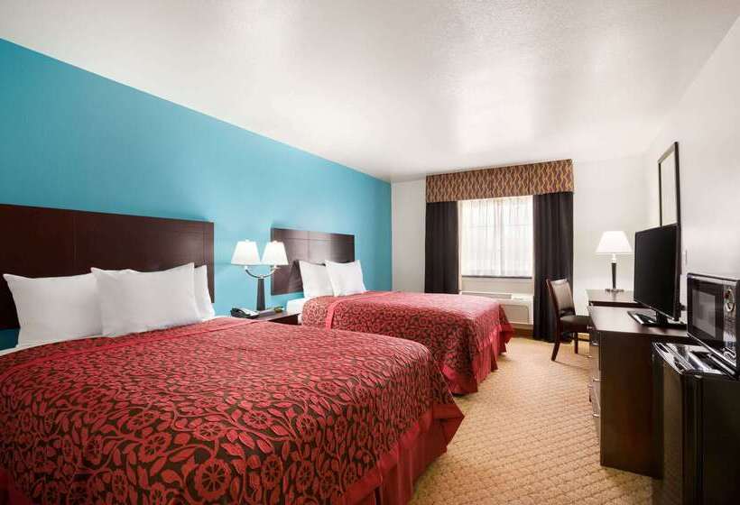 Отель Days Inn & Suites By Wyndham Conroe North