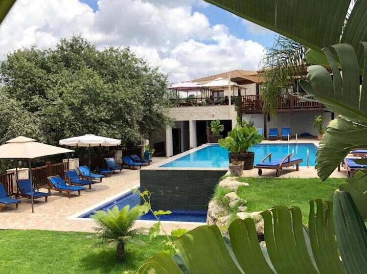 Отель Demetriou Paradisos Hills