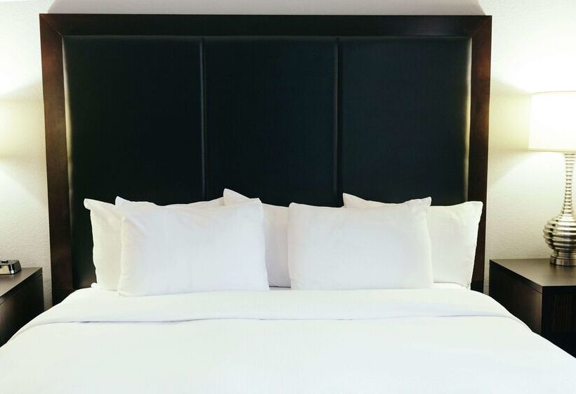 בית מלון כפרי Hilton Garden Inn Des Moines Airport