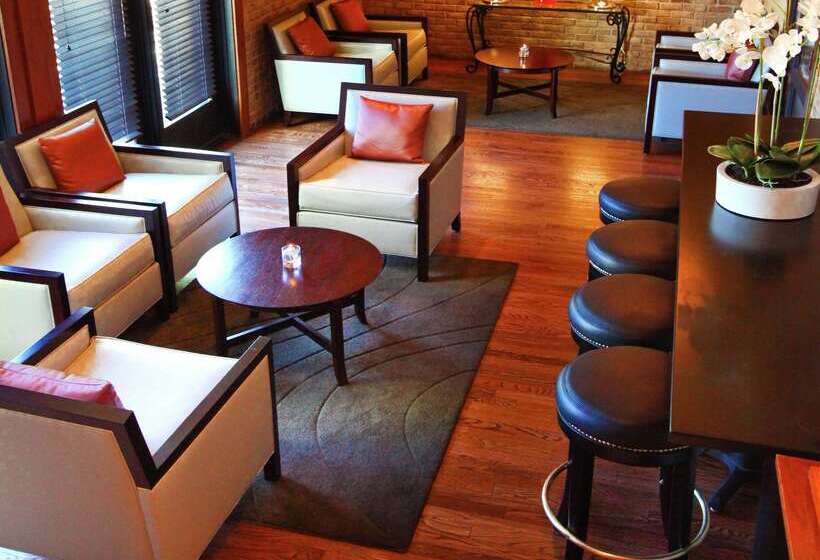 בית מלון כפרי Hilton Garden Inn Des Moines Airport