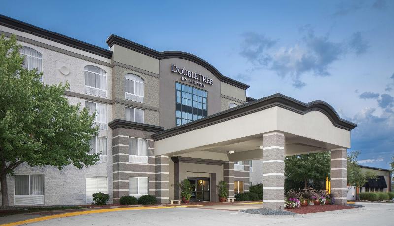 בית מלון כפרי Hilton Garden Inn Des Moines Airport
