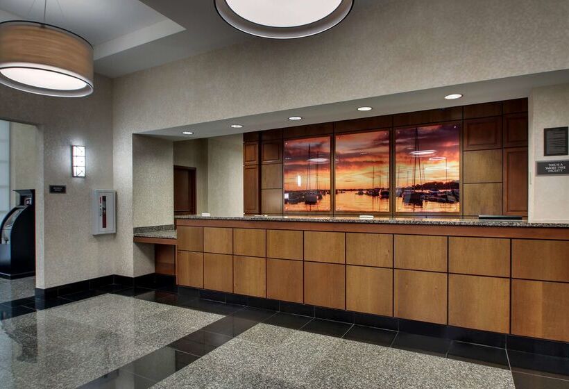 Отель Drury Inn & Suites Charlotte Northlake