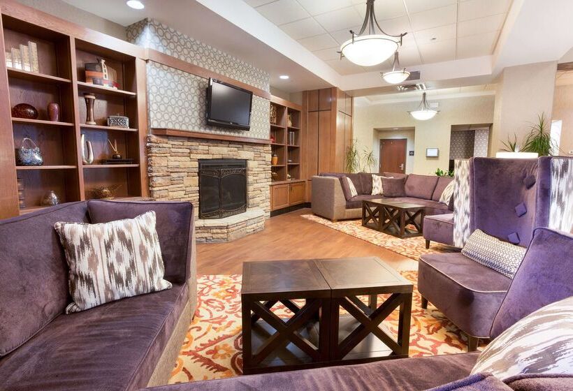 בית מלון כפרי Drury Inn & Suites Flagstaff