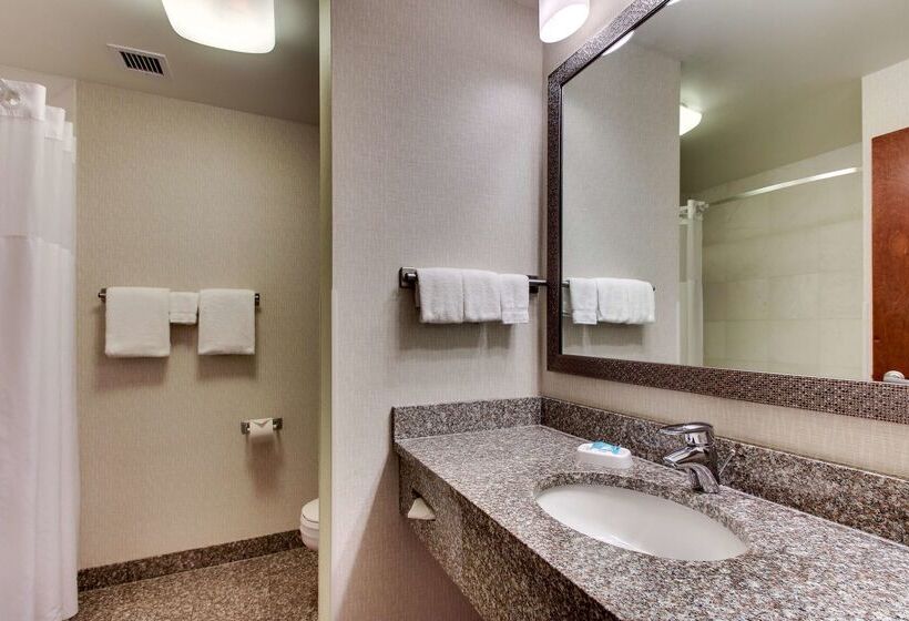 فندق Drury Inn & Suites Meridian