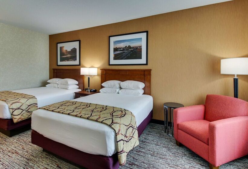 فندق Drury Inn & Suites Meridian