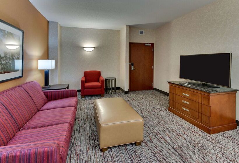 فندق Drury Inn & Suites Meridian