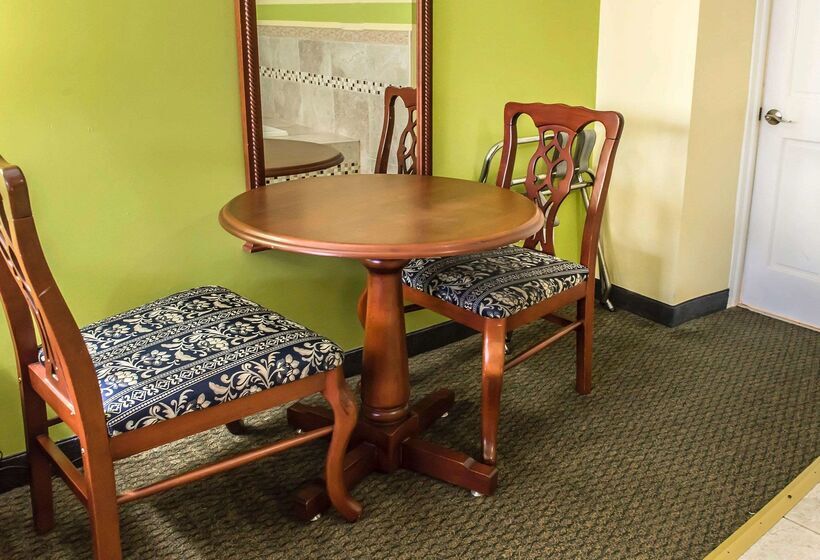 فندق Econo Lodge Jefferson Hills Hwy 51