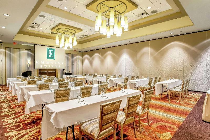 Отель Embassy Suites Atlanta Kennesaw Town Center